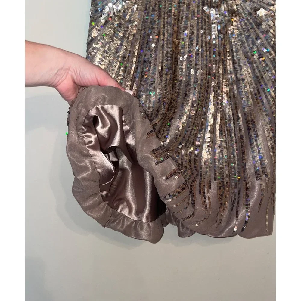 JOVANi Cap Sleeve V-neck Mini Gold Iridescent Sequins Size 4 party new year prom - Picture 3 of 9